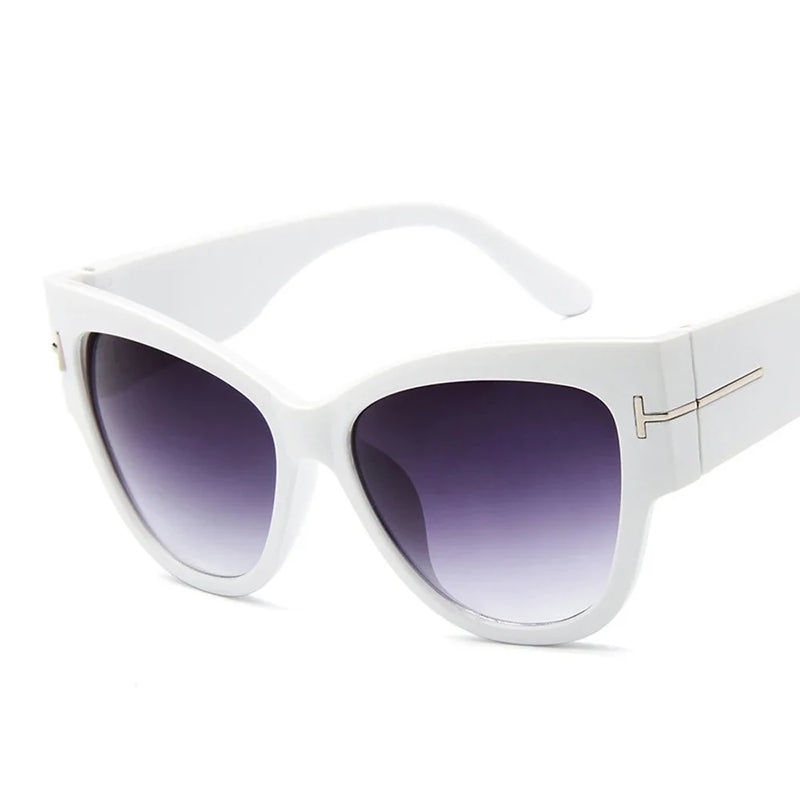 Lunettes de soleil femme marque luxe designer mode noir